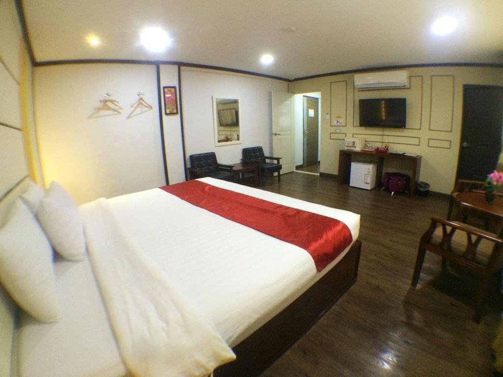 Horizon Hotel Olongapo Bagian luar foto
